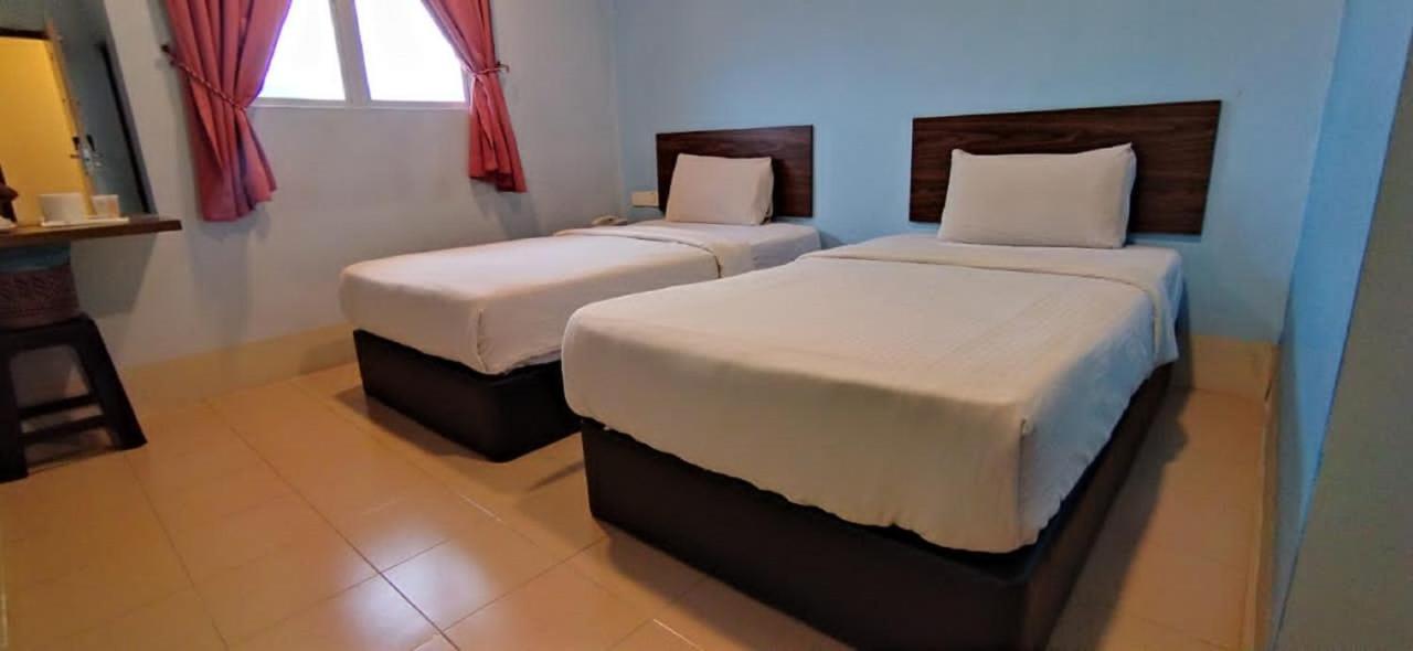 Dream House Hotel Skudai Extérieur photo