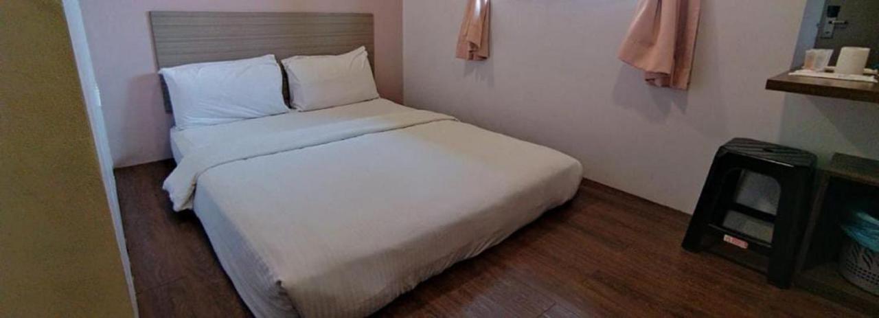 Dream House Hotel Skudai Extérieur photo
